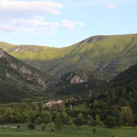 Gite En Haute Provence Montfroc エクステリア 写真