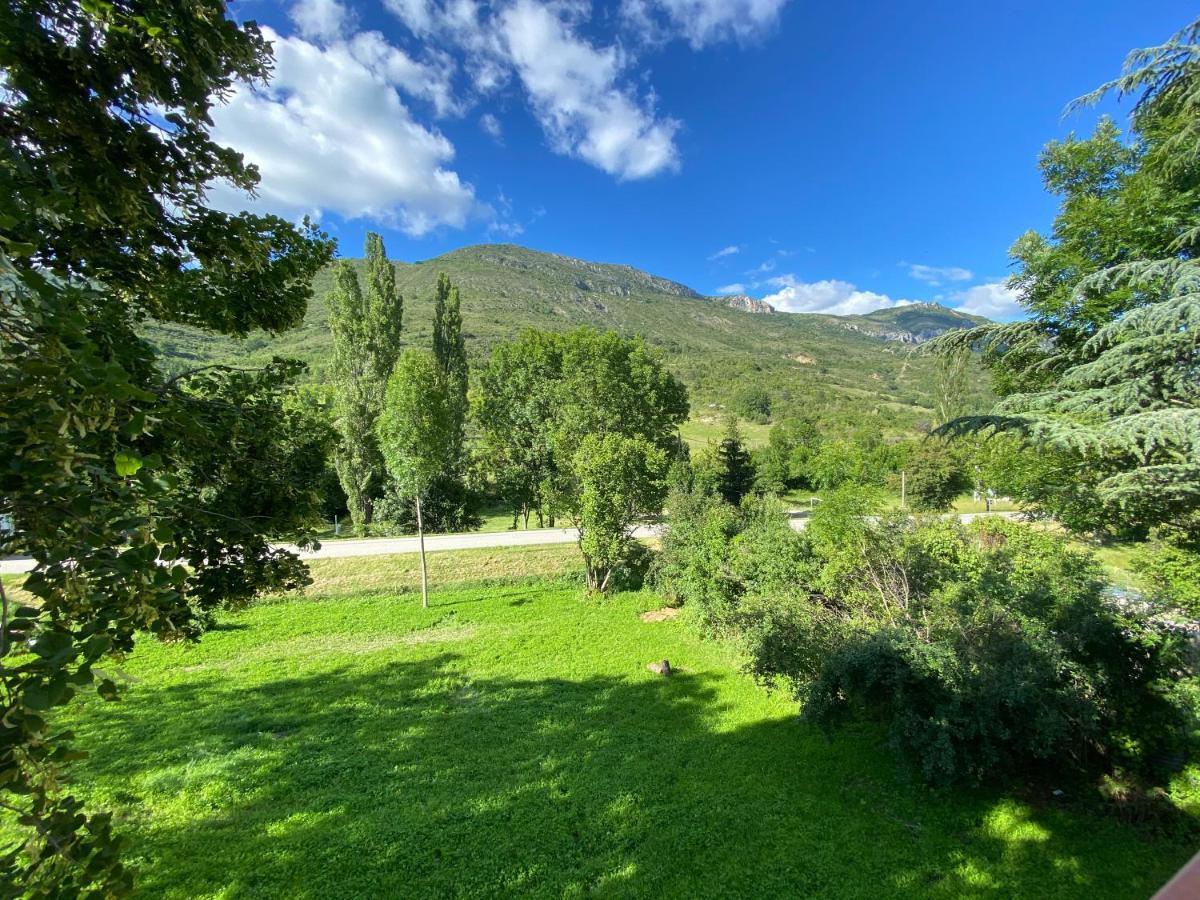 Gite En Haute Provence Montfroc エクステリア 写真