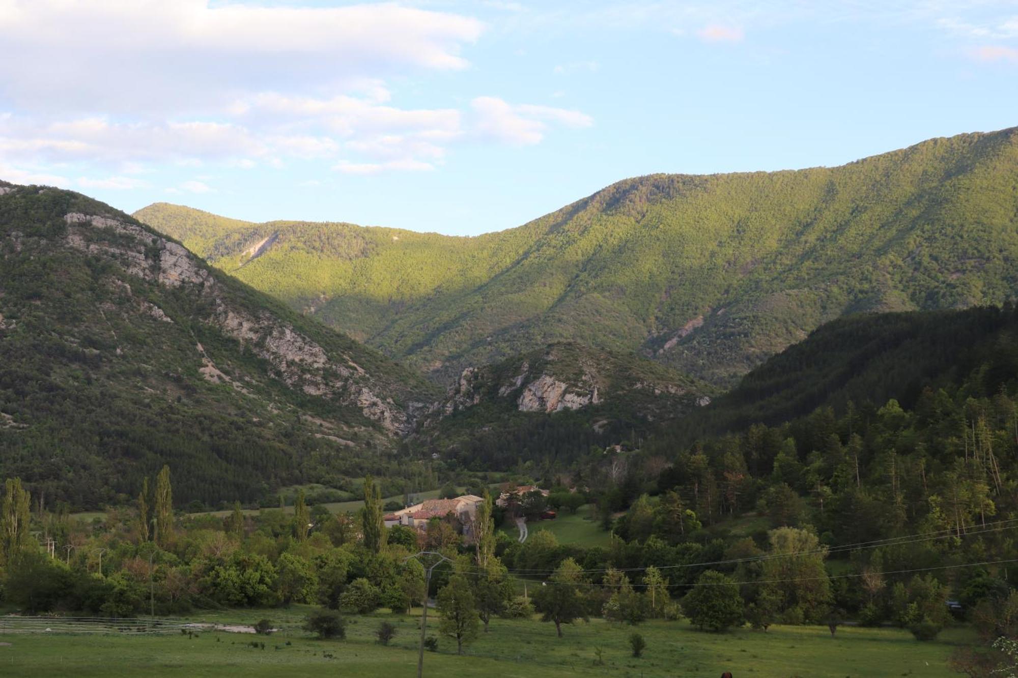 Gite En Haute Provence Montfroc エクステリア 写真